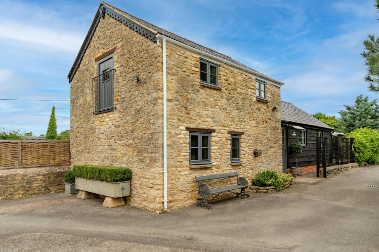 Buff Lodge Tackley Exterior foto