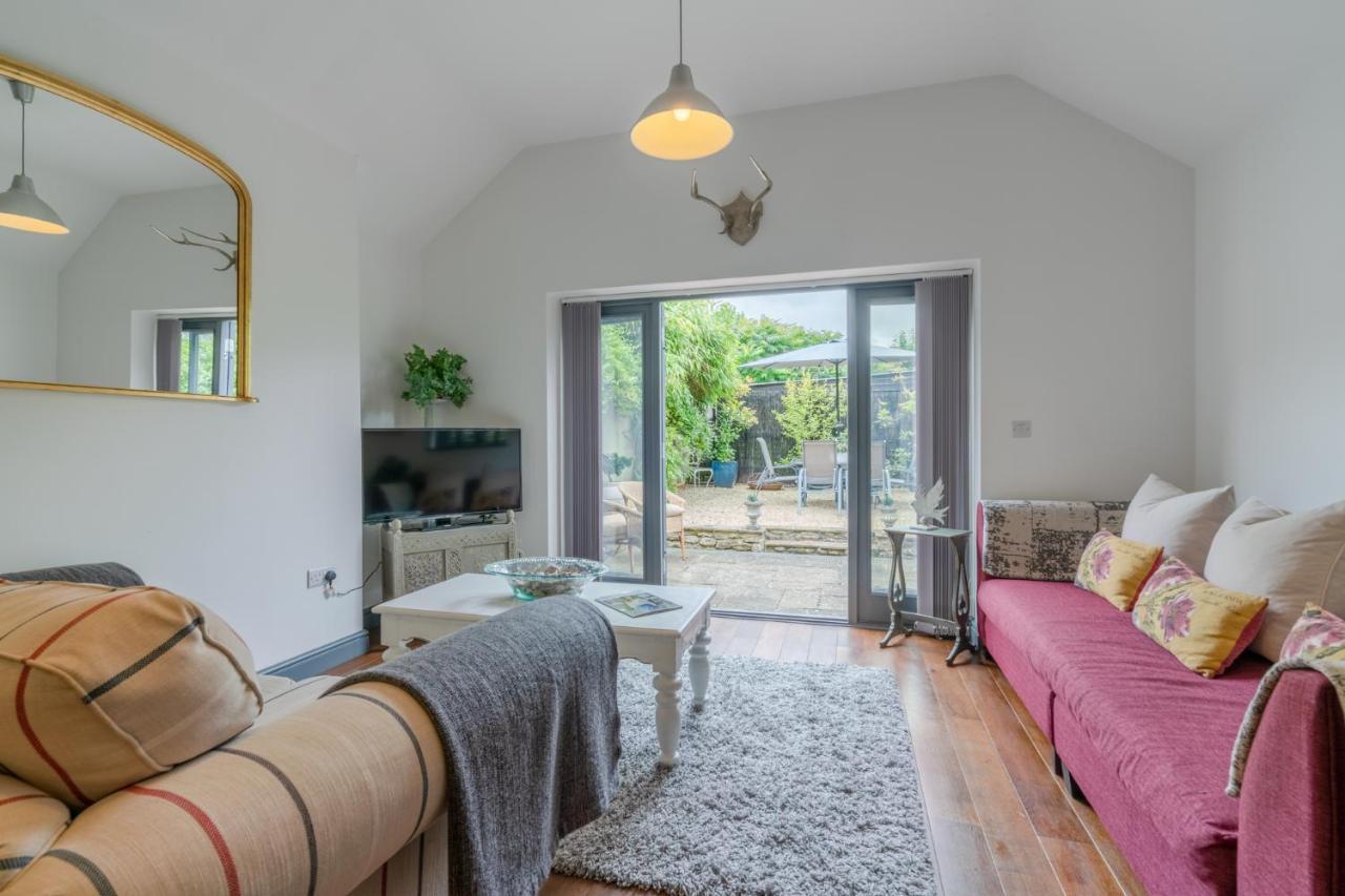 Buff Lodge Tackley Exterior foto